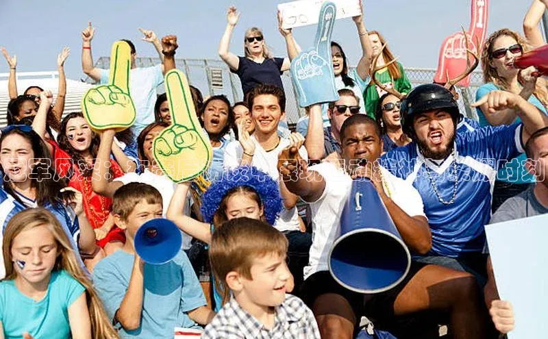 冠军风采：在赛后访谈中展现运动精神与荣耀时刻